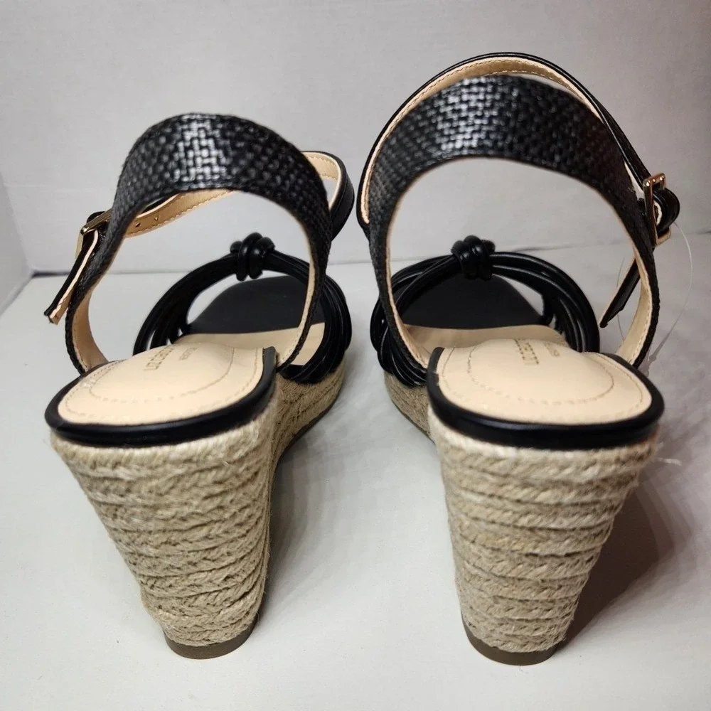 Liz Claiborne liz claiborne
